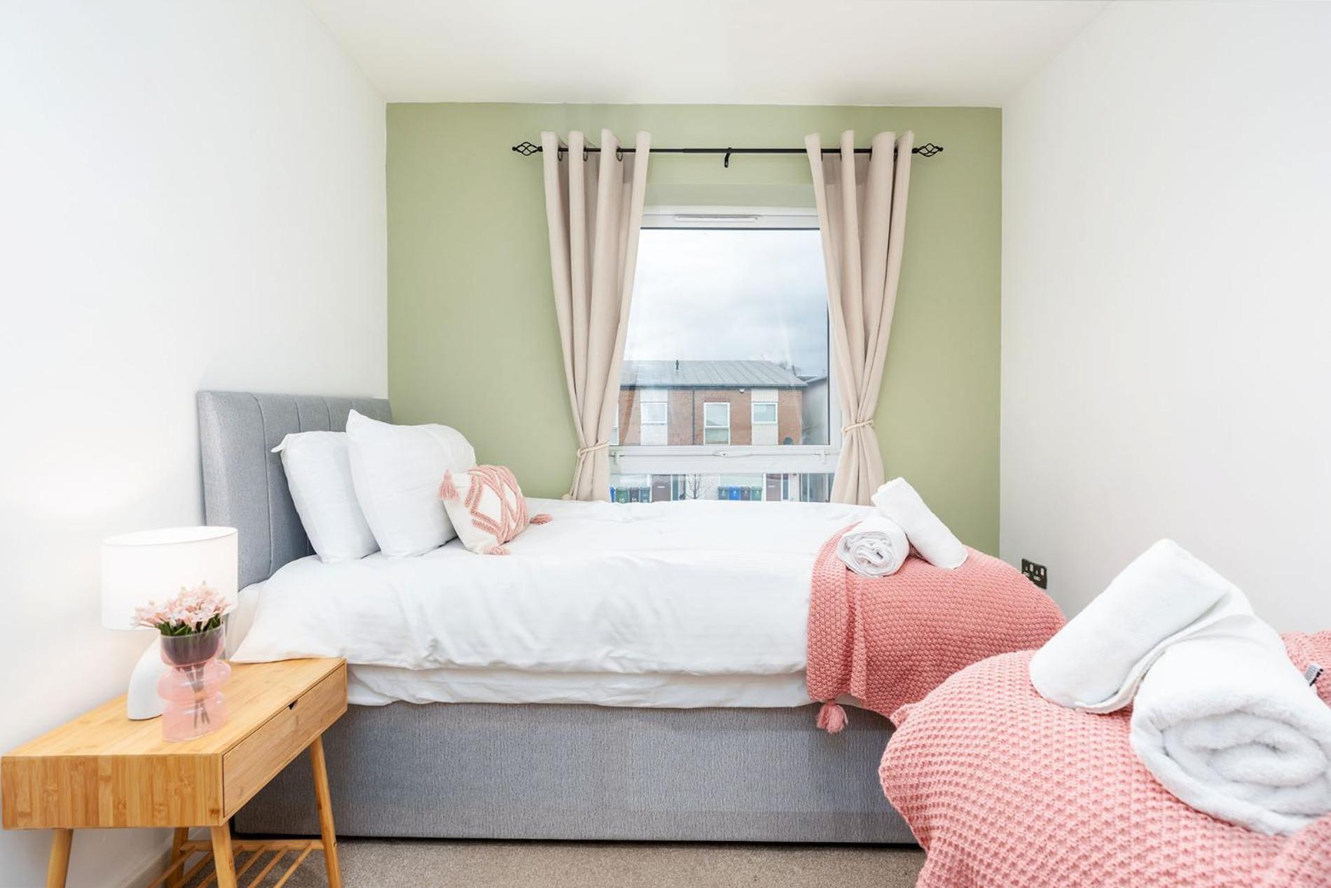 6 Guests - 3 Bedrooms - Free Wi-Fi - Manchester Exterior foto